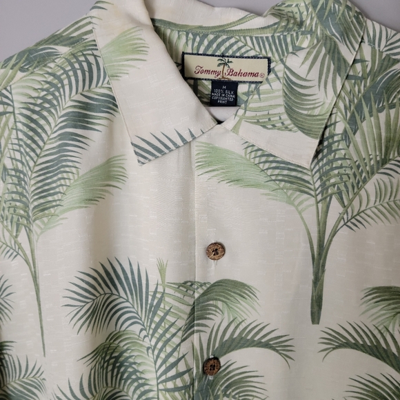 Tommy Bahama 100% silk men's Palm trees tropical Hawaii luau shirt - Picture 2 of 5